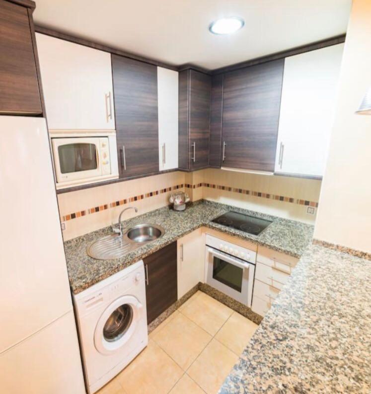 Calle Cuesta Apartment - Near Beach ฟูเอนฮิโรลา ภายนอก รูปภาพ