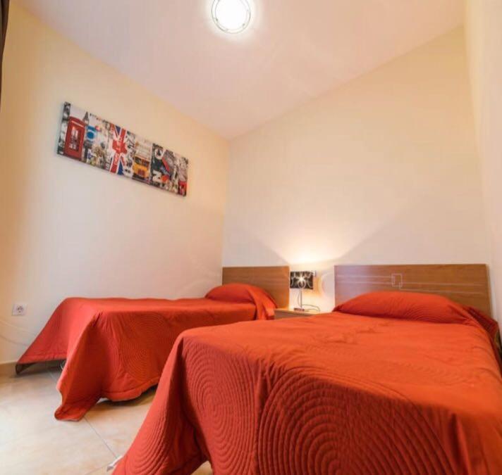 Calle Cuesta Apartment - Near Beach ฟูเอนฮิโรลา ภายนอก รูปภาพ